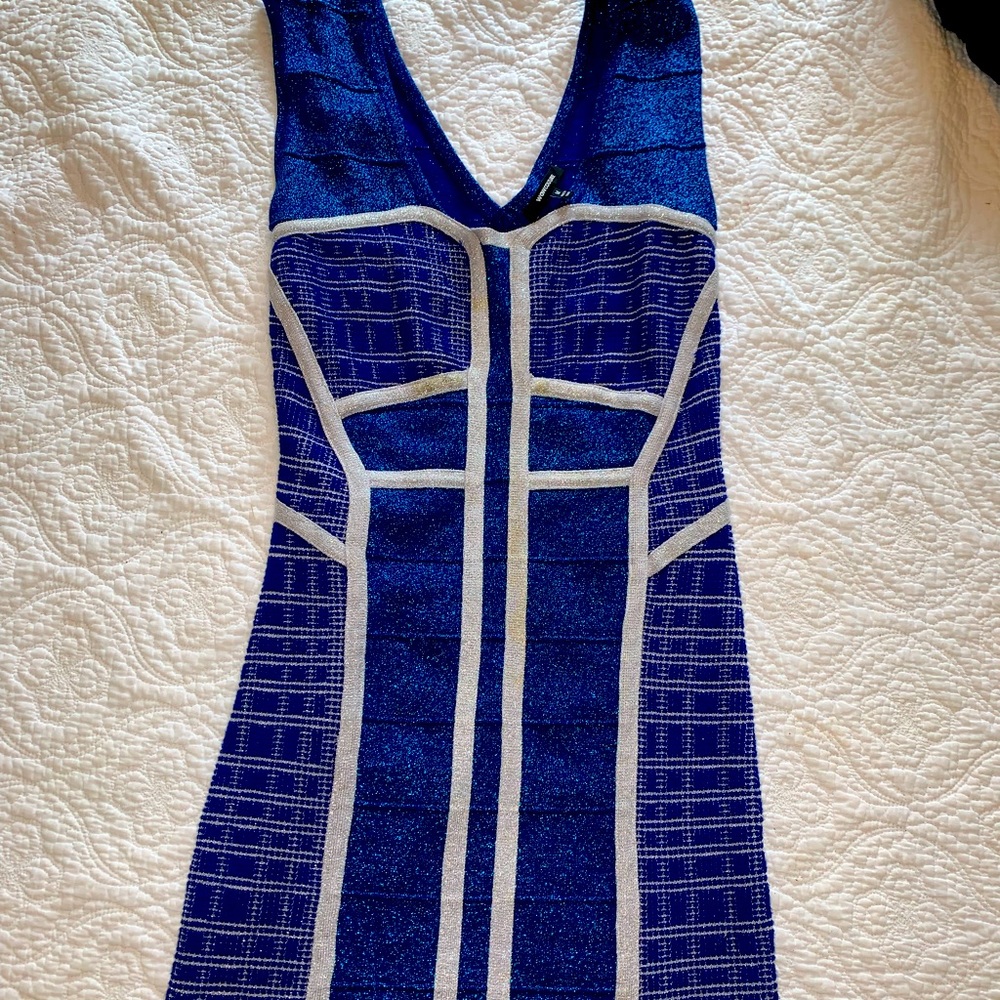 Wow culture sparkly blue fitting dress